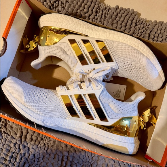 adidas White and Gold Running Shoes main image 8